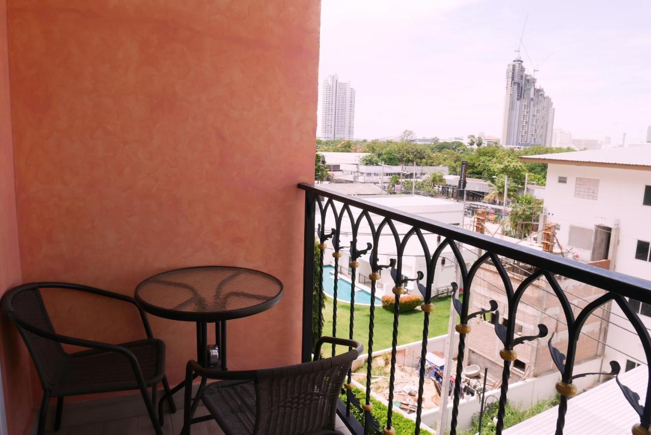Seven Seas Resort Pattaya & Sofa Bed Jomtien Beach Dış mekan fotoğraf